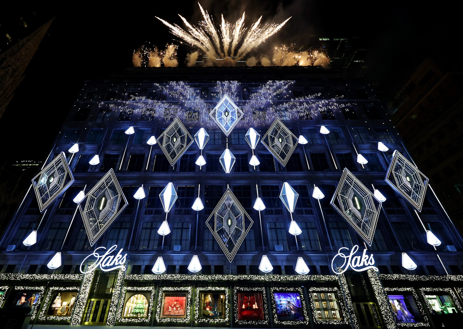 Saks Fifth Avenue Celebrates the Return of Its Iconic Holiday Light Show With a Dazzling Display